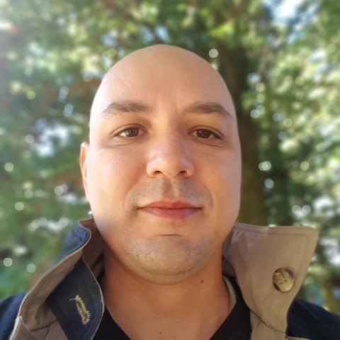 Carlos’ Profile Picture